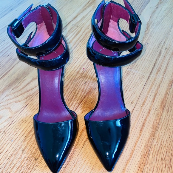 Black heels - Picture 1 of 6